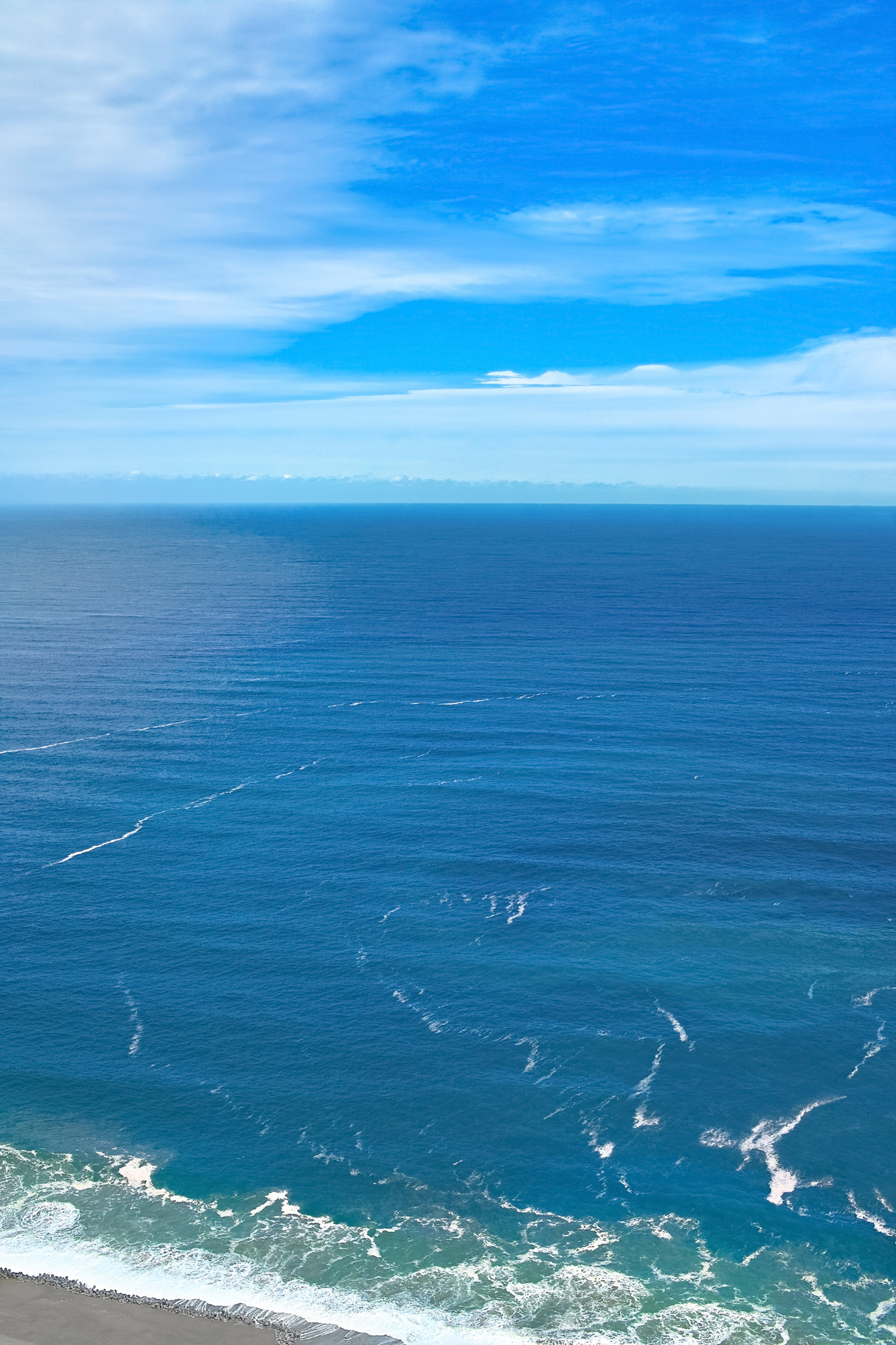 海岸線の向こうの大海原 の画像 写真素材を無料ダウンロード 1 背景フリー素材 Beiz Images