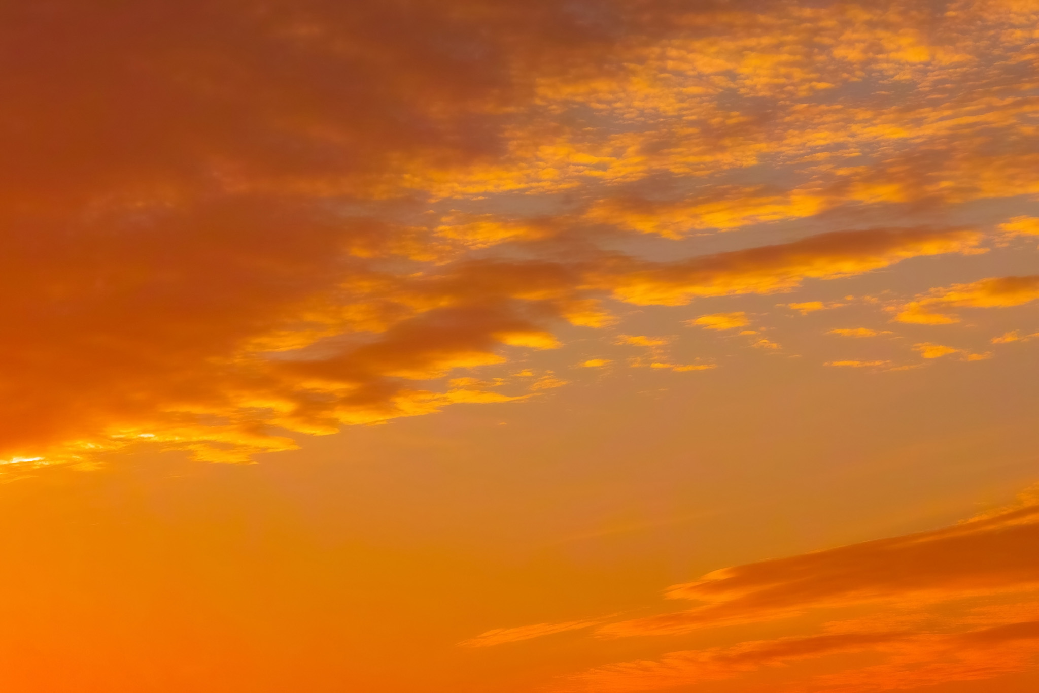 オレンジ色に染まる綺麗な夕焼け の画像 写真素材を無料ダウンロード 1 フリー素材 Beiz Images