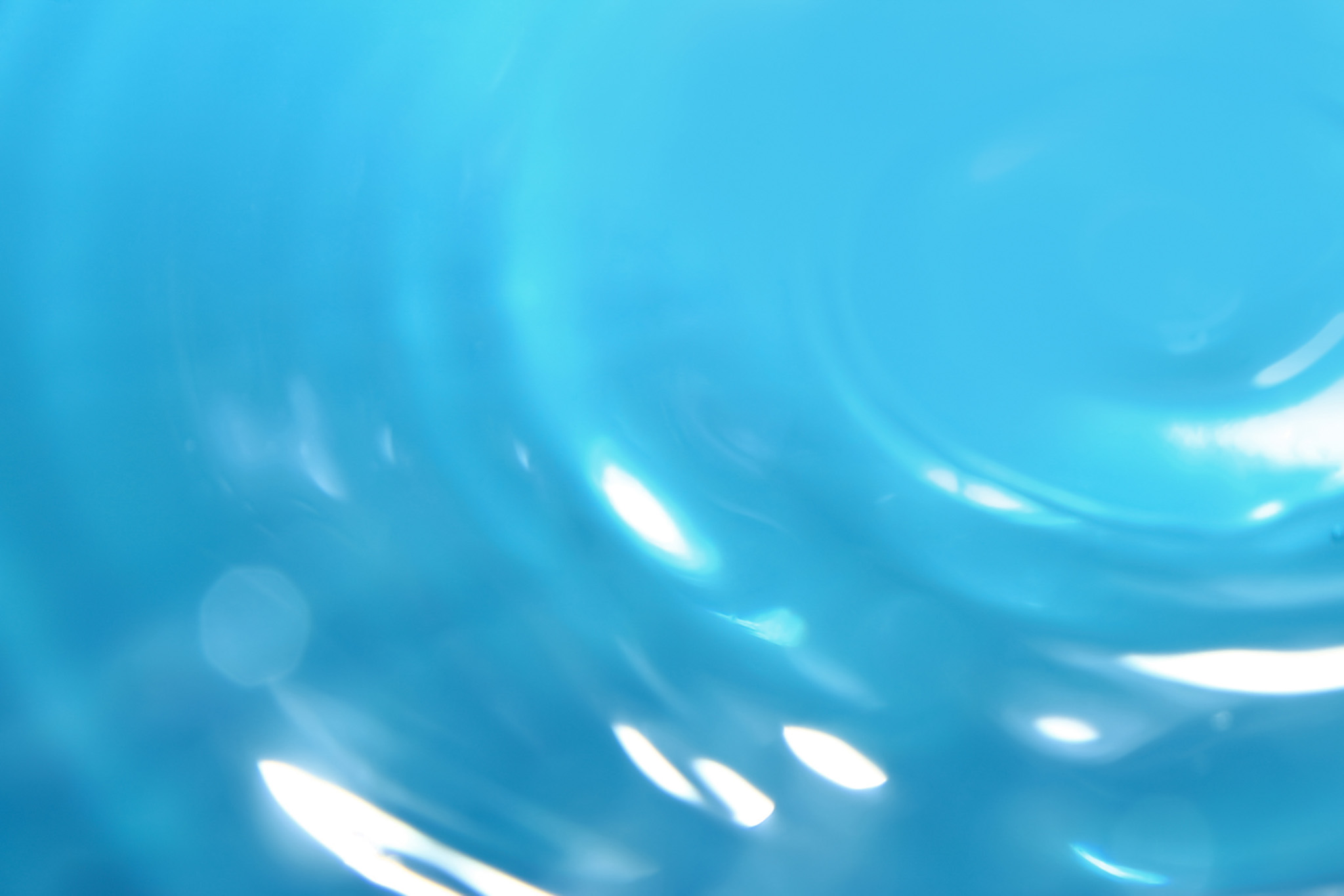 ターコイズブルーの水面背景 の画像 写真素材を無料ダウンロード 1 フリー素材 Beiz Images